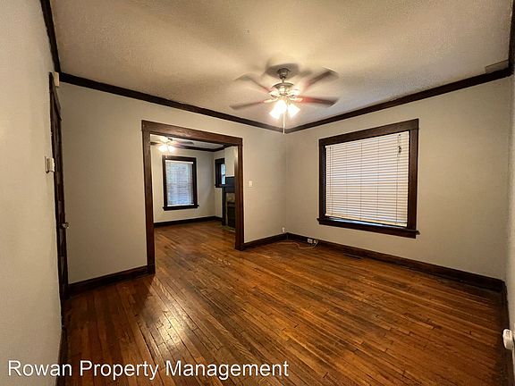 5th image of 3933 Clark Ave APT 1N