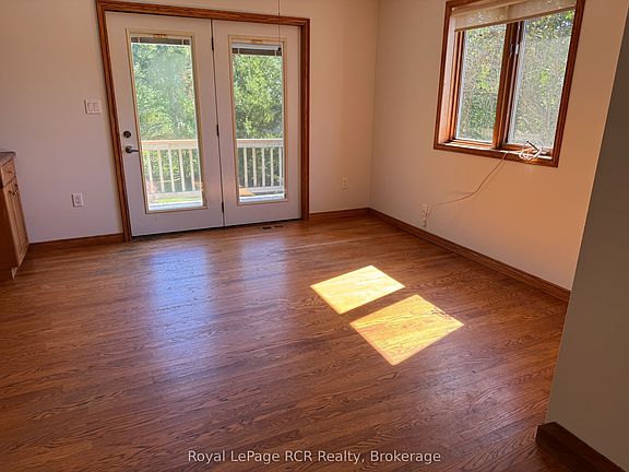 5th image of 105 Maple Grove Ln