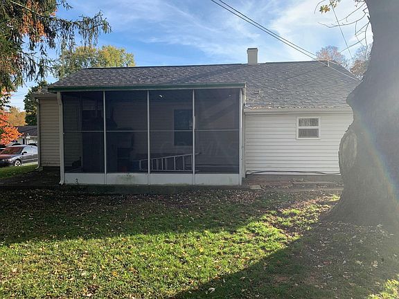 4th image of 1249 E Fair Ave