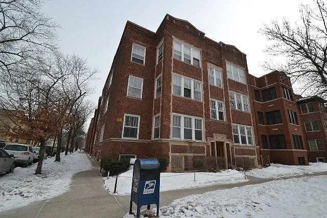 5023 N Winchester Ave #4 — Photo 1
