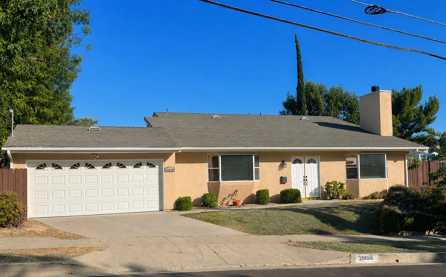 4 bed, 2264 sqft, $4,750 — Photo 1