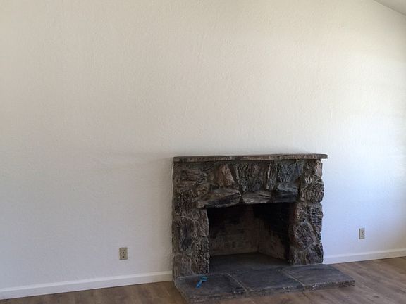 2nd image of 1765 Flickinger Ave