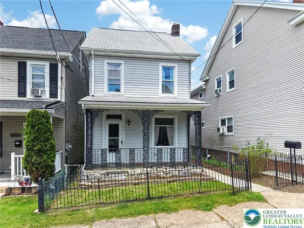 43 E Phillips St, Coaldale, PA 18218