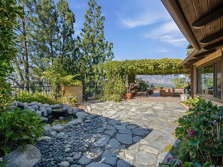 290 Saint Katherine La Canada — Photo 48