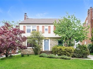 2371 Loyola Rd, University Heights, OH 44118