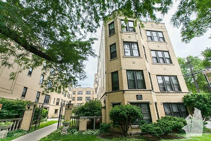 1st image of 3815 N Greenview Ave #3823-3E