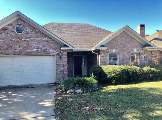 1st image of 10 Austin Hollow Cir