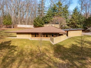 2662 Taliesin Dr, Kalamazoo, MI 49008