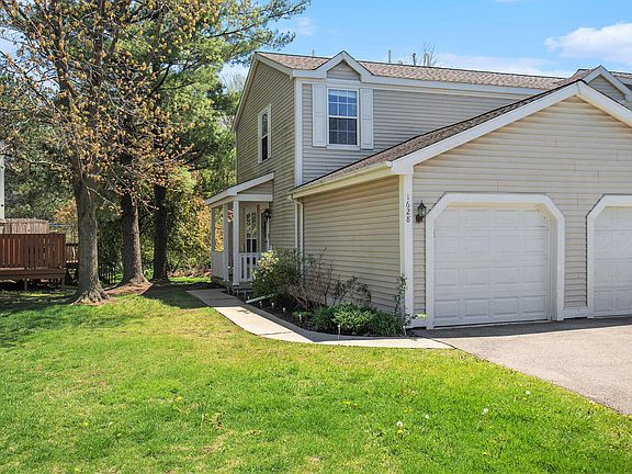 2nd image of 1628 Golden Ln #25