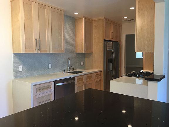 3rd image of 723 12th St APT A