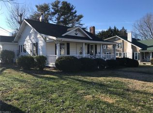 1622 S Main St, Mount Airy, NC 27030