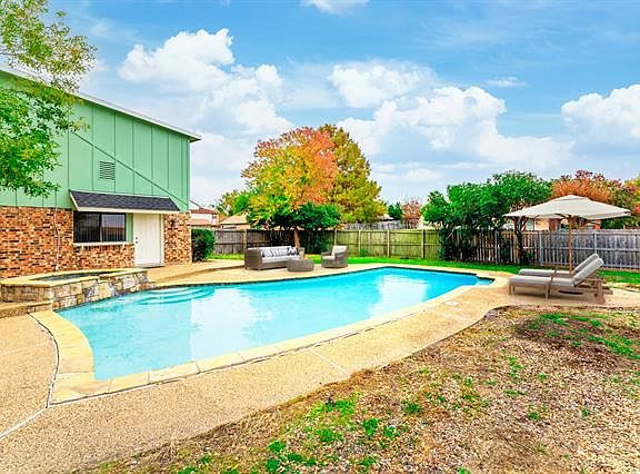 2nd image of 1008 Bellflower Dr