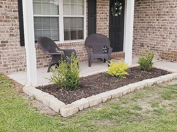 2nd image of 144 Kalynne Way NE