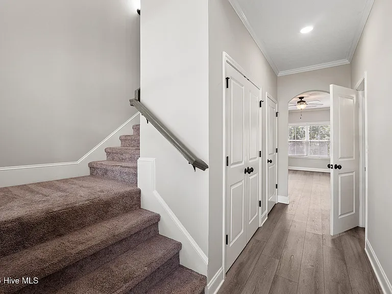 2097 Limerick Ct — Photo 22