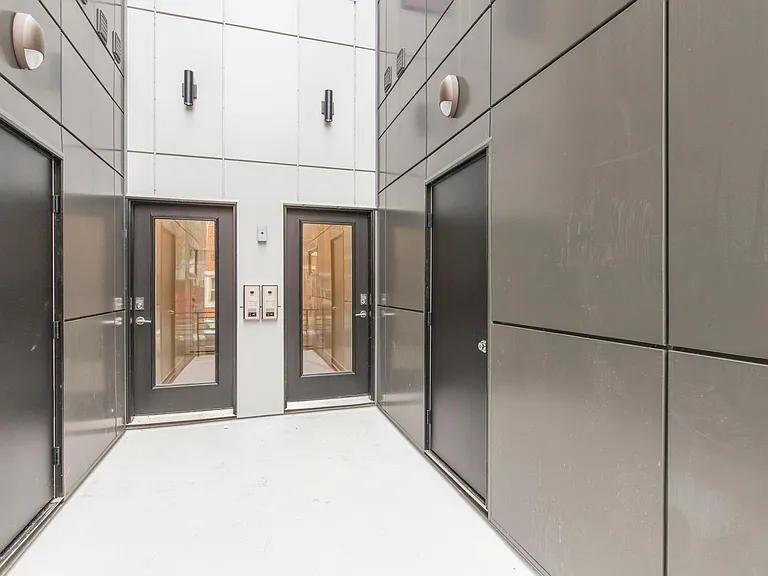 757 N Uber St #2 — Photo 14