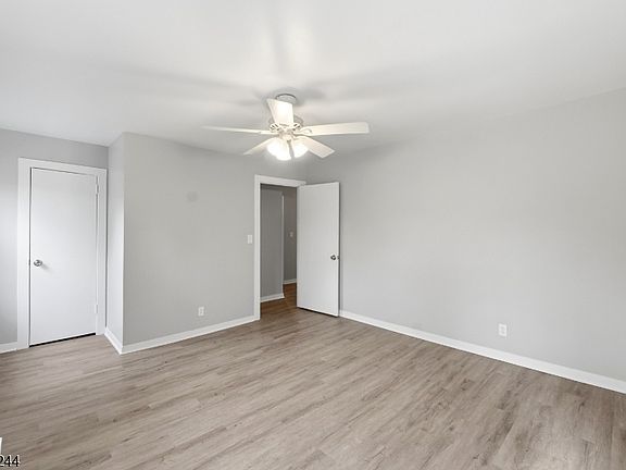 4th image of 159 Church St
