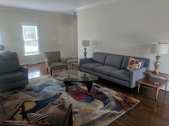 3rd image of 10103 Stags Leap Dr
