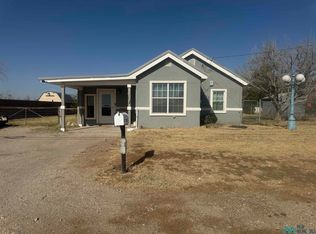 2409 Tulip St, Carlsbad, NM 88220