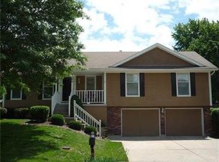 4104 SW 10th Ter, Blue Springs, MO 64015