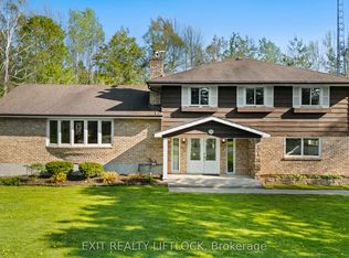 2225 Parkhill Rd W, Cavan Monaghan, ON K9J 0E5