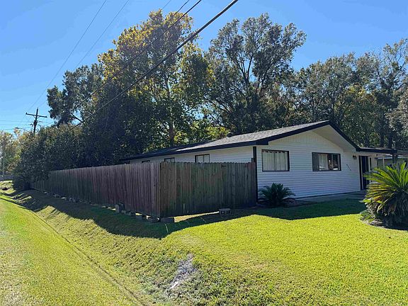 3rd image of 9315 Broun St
