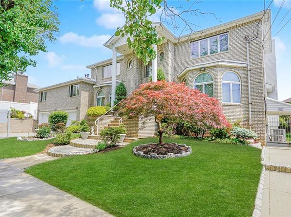 261 Chelsea St, Staten Island, NY 10307