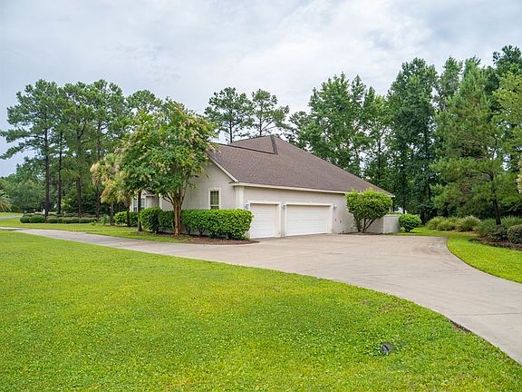 3rd image of 119 Chinquapin Dr