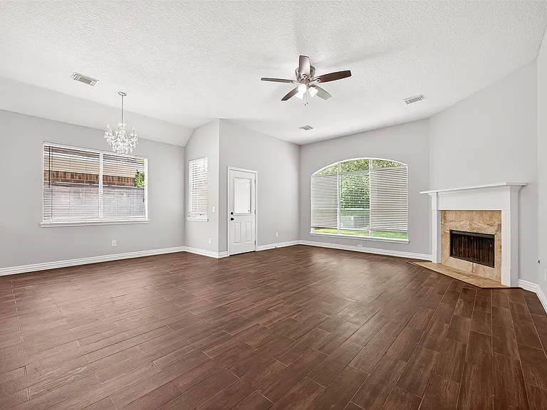 20906 Nettlebrook Ln — Photo 5