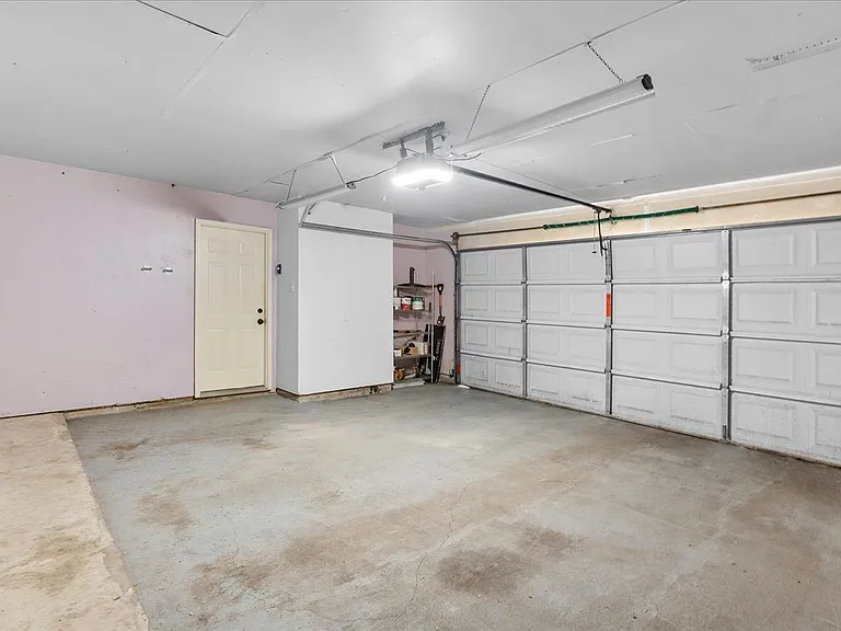 5505 Live Oak St #16 — Photo 23