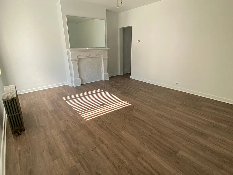 1ST MAIN ROOM