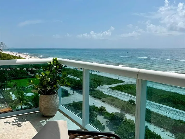 9201 Collins Ave #826 — Photo 16