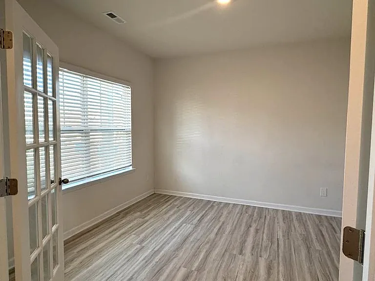 7898 Old Brook Rd — Photo 11