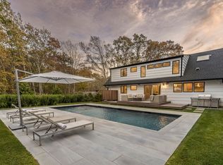 33 S Valley Rd, Sag Harbor, NY 11963