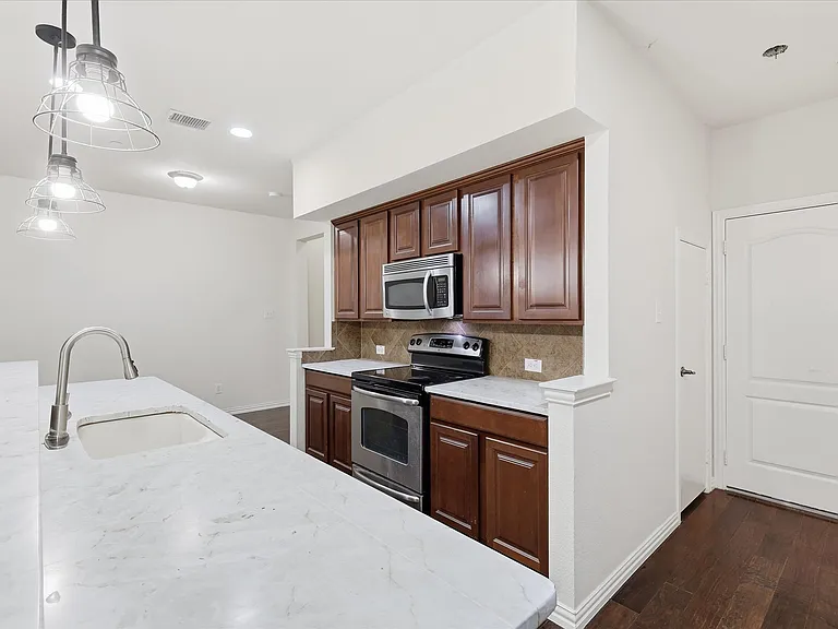2649 Jacobson Dr — Photo 16