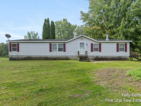11300 Cedar Lake Rd, Fenwick, MI 48834