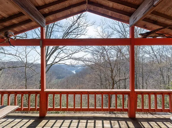 7860 Aunt Helen Rd, Silver Point, TN 38582