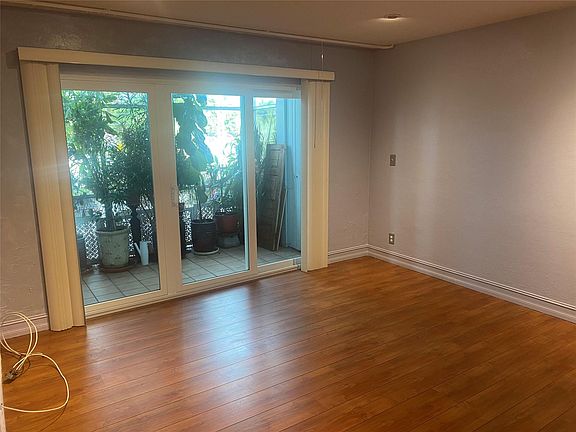 2nd image of 3040 NE 16th Avenue #209