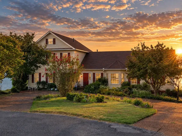 180 Roberta Dr, Hendersonville, TN 37075
