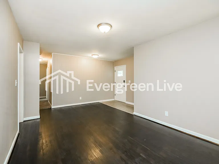 7973 Kirkland Dr — Photo 9