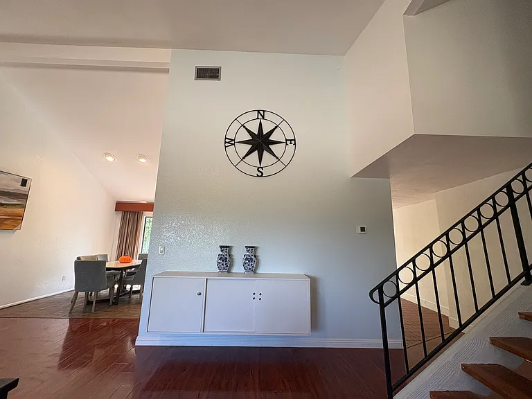 2049 Myers St — Photo 6