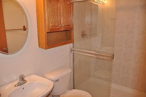 4th image of 5529 W Higgins Ave APT 302