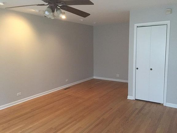 2nd image of 4016 N Sawyer Ave