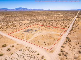 4746 Chemehuevi Dr, Golden Valley, AZ 86413