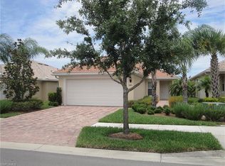 8421 Karina Ct, Naples, FL 34114