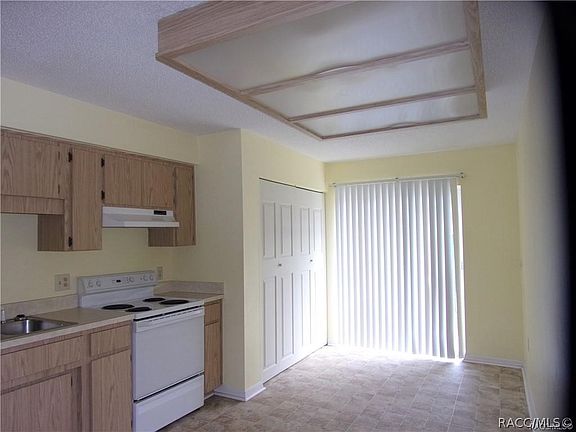 4th image of 608 Long Ave