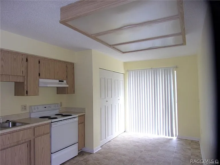 608 Long Ave — Photo 4