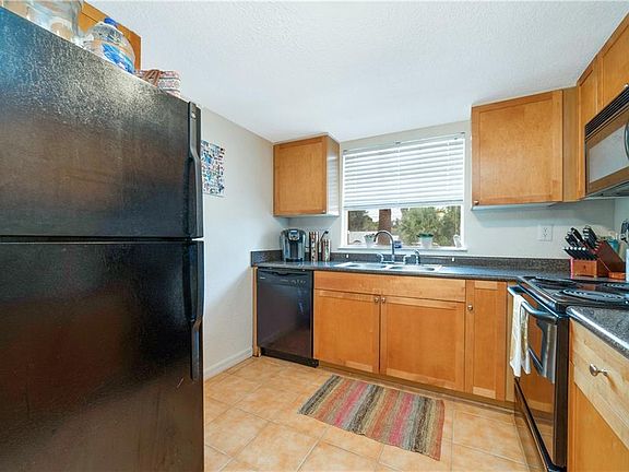 5th image of 722 E Michigan St Unit 142