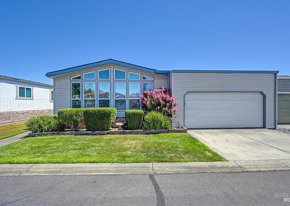 1st image of 31 Falcon Crest Cir