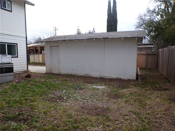 5th image of 3740 Mullen Ave