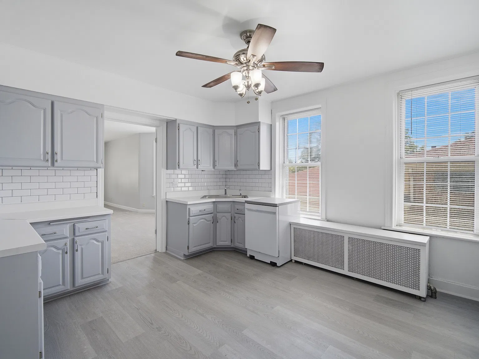 3 bed, 1.0 bath, 1340 sqft, $2,625 — Photo 1